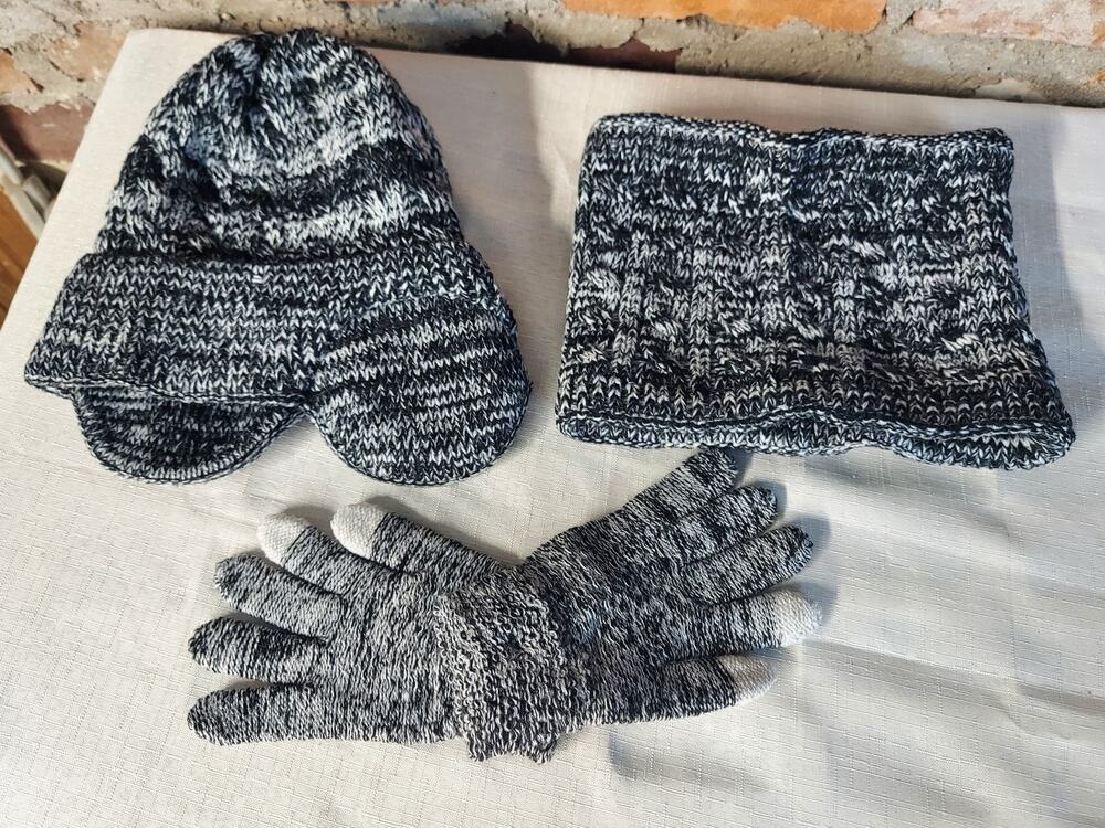 Unisex Winter Hat Neck Warmer Gloves Set Ear Flap Beanie Knit Touch Screen